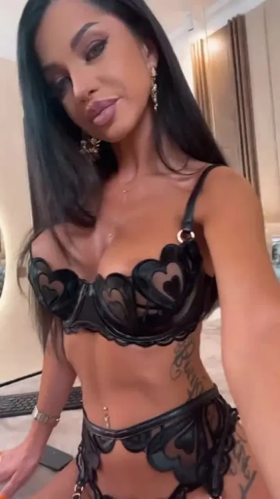 Anisyia Jasmin - OnlyFans