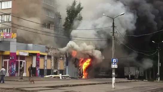 Более 50 снарядов выпустили ВСУ по Петровскому району Донецка. Ранение получила мирная жительница.