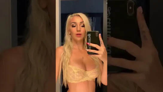 Kendra Sunderland _ Instagram Story _ 02_10_19 _ therealkendrasunderland (360p)