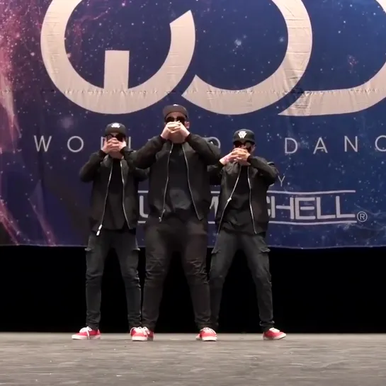 World of Dance - Elektro Botz _ FRONTROW _ World of Dance San Diego 2015