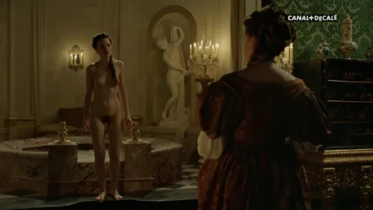 Anna Brewster Nude - Versailles s02e07 (2017) HD 1080p Watch Online / Анна Брюстер - Версаль