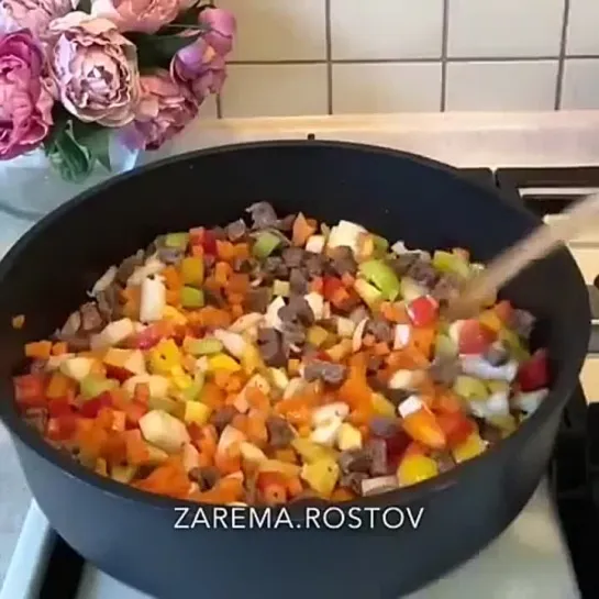 Лапша с говядиной и овощами