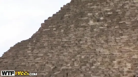 Day 4 - Blowjob near the pyramids