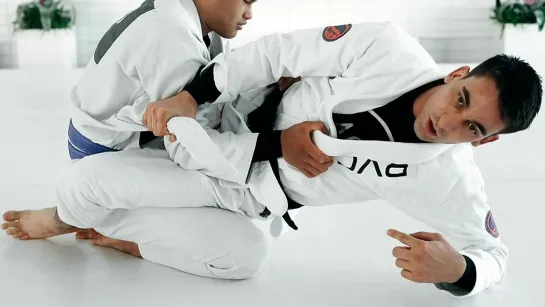 GUI MENDES - ADVANCED KIDS - CLOSED GUARD ARMBAR WITH LAPEL TRAP