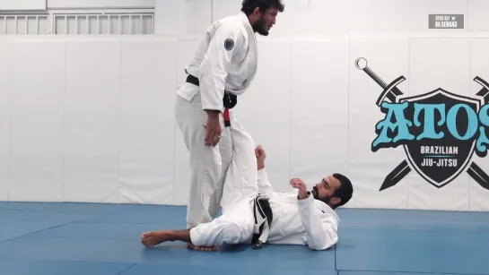 1 Lucas Barbosa teaches Leandro Los Guard Pass, during the fundamental class - Part 1