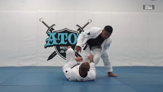 1 Rolando Samson teaches 4 Options of Passing Worm Guard, during the fundamental class - Part 1