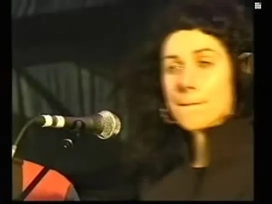 PJ Harvey - I Think I'm A Mother