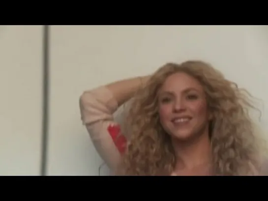 Shakira - Women's Health Magazine (2014) [480p]