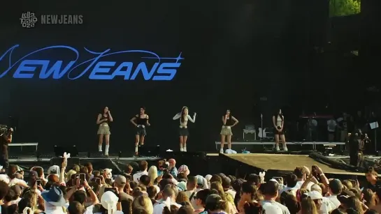 NewJeans (뉴진스) Live @ Lollapalooza 2023 (Full Performance)