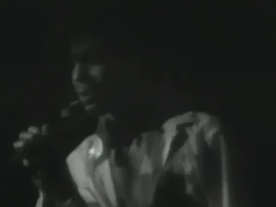 Prince - Do Me Baby / 01 30 82 Capitol Theatre OFFICIAL