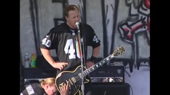 Metallica & Bob Rock - Live at Oakland Raiders Parking Lot (2003)