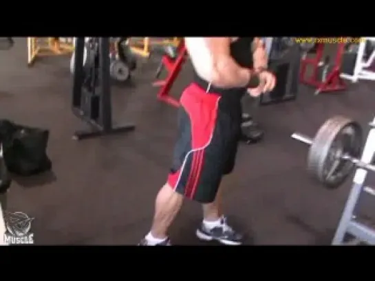 Robert Burneika Trains Shoulders and Calves