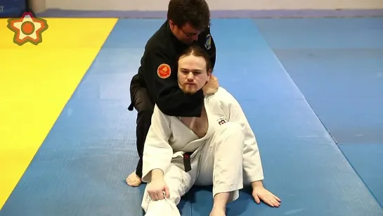 Sode Guruma Jime - Kyushin Ryu Jujitsu.