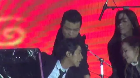 140817 [Fancam] Suri Suri (Spellbound) Shanghai Auto Pudong TVXQ- Yunho focus