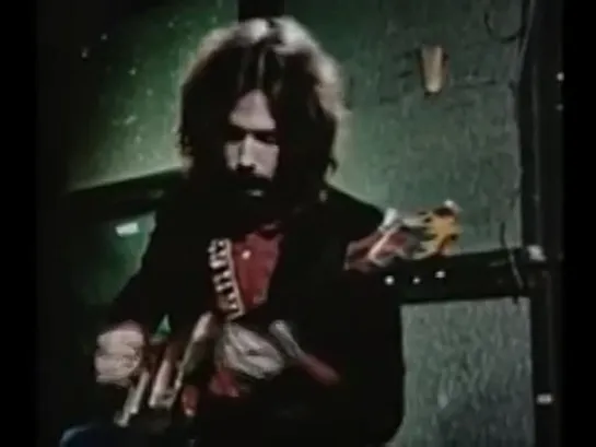 Eric Clapton & his Gibson SG (1968)