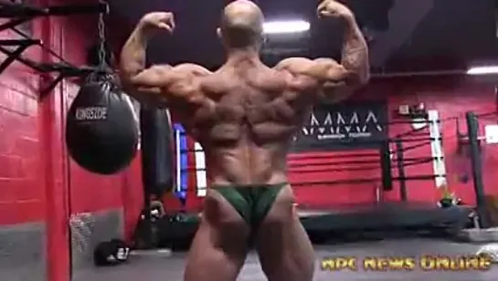 East Coast Mecca Posing Video_ Lukas Osladil