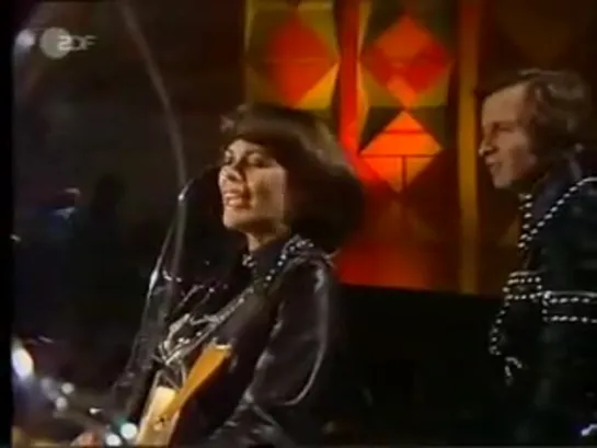 Mireille Mathieu With Michael Holm, Peter Maffay - Be-Bop-A-Lula, 1974