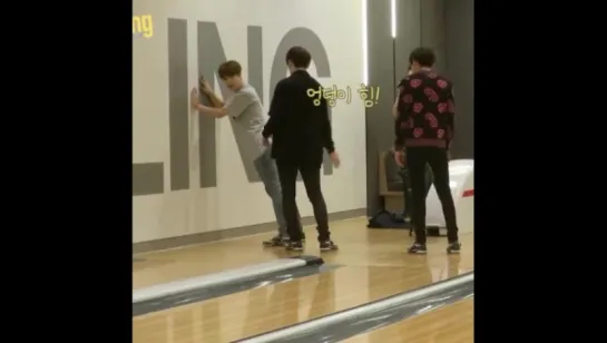 [V App] Напряги @ GOT7ing EP07 'Bowl'ing