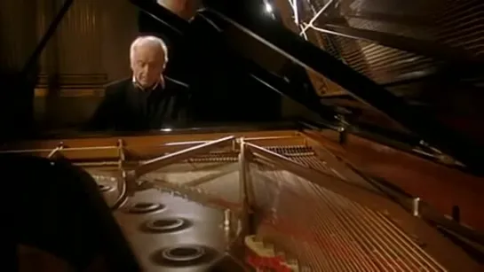 Barenboim plays Beethoven Sonata No. 9 in E Major Op. 14 No. 1, 1st Mov