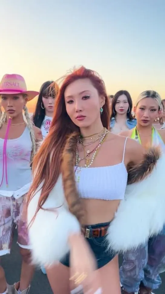 Y2mate.mx-화사 (HWASA) - 'I Love My Body' MV Teaser 1-(1080p).mp4