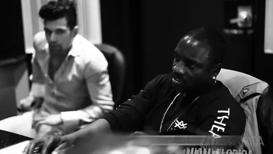 Xavier Gauthier Recording session with Akon in Miami