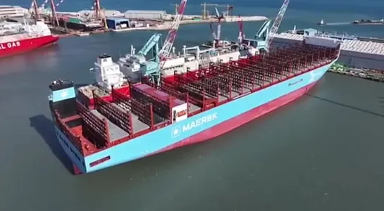 Ane Maersk: самый крупный в мире контейнеровоз на зеленом метаноле 🌿