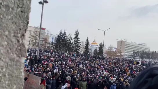 В Иркутске проходит один из самых больших митингов в стране.