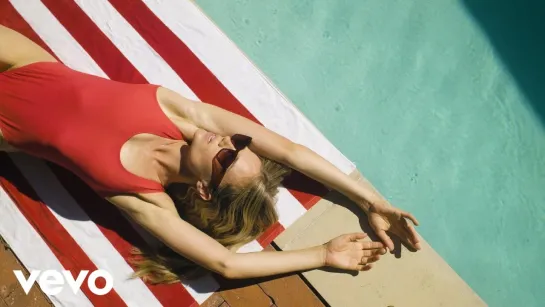 Florrie – Swimming Pool (Official Video)