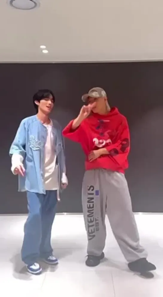 230612 NCTgram Reel & Tiktok update with TAEYONG & XIAOJUN