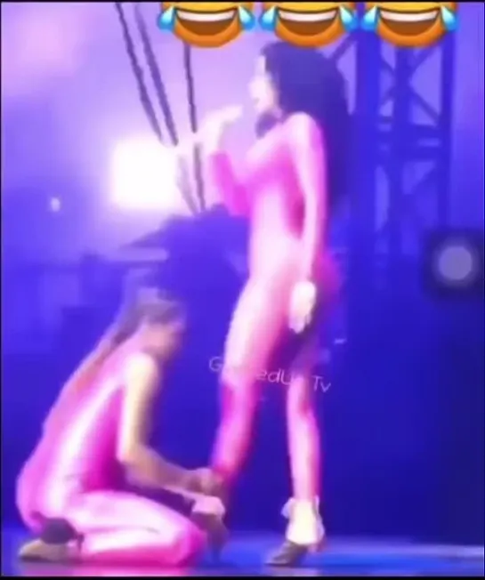 Jana Thompkins and Nicki Minaj | The Pinkprint Tour