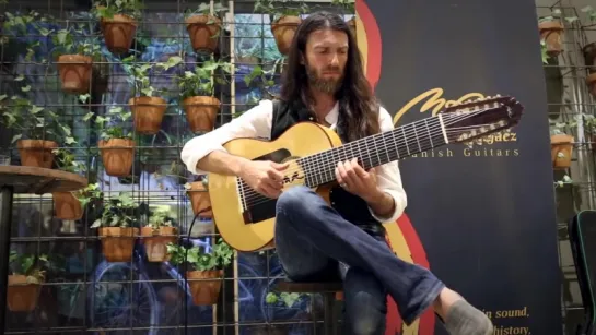 Estas Tonne🎇Incredible Performance with 10 String Guitar