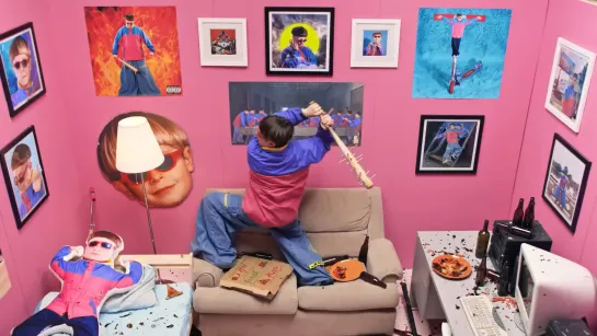 Oliver Tree – F%CK / 18+