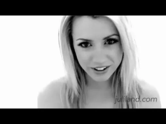 Lexi Belle Talk