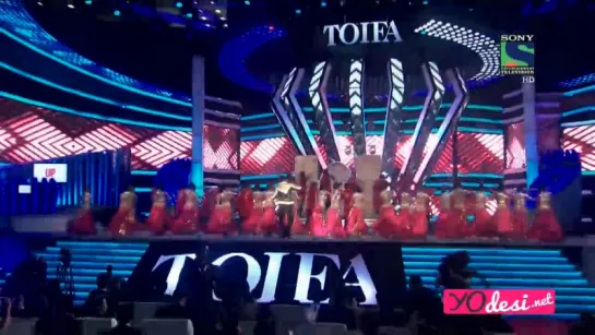 TOIFA 2016 - выступление Ранвира Сингха