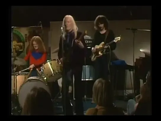 Johnny Winter - Mean Town Blues 1971