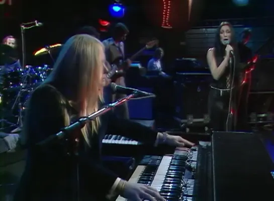 Cher and Gregg Allman - Love Me 1977