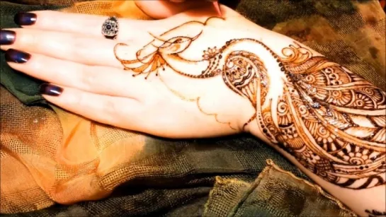 Peacock Mehndi design-Мехенди Павлин