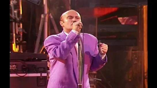 Phil Collins Cam - Hang in Long Enough (live 1990)