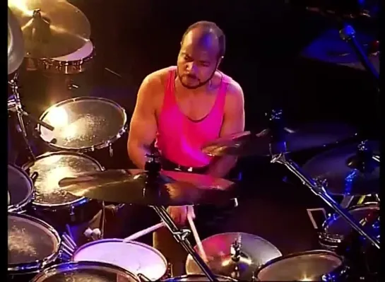 Chester Thompson Drum cam - Inside Out (live 1990)