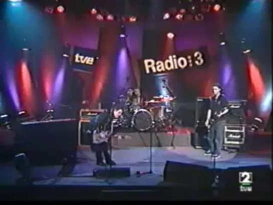 Showbiz (Radio3 2001) *