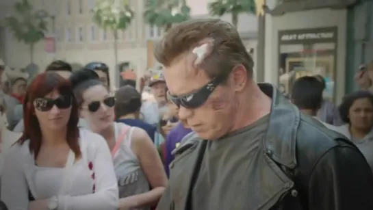 Arnold Schwarzenegger pranks fans by posing as Terminator wax statue