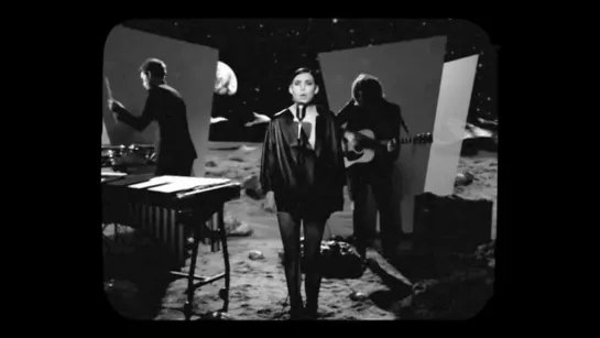 Lykke Li - I Follow Rivers (Live on the Moon)