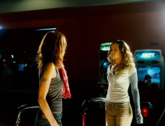 Lena Headey & Summer Glau - Dance scene