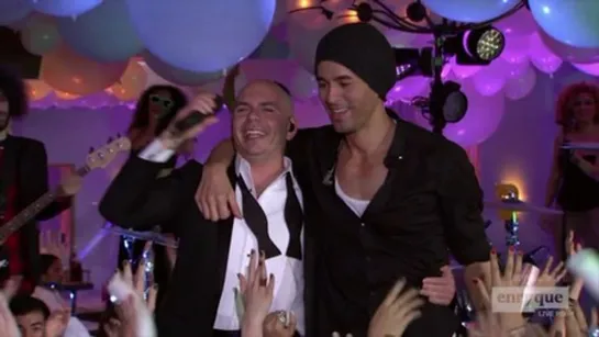 Enrique Iglesias ft. Pitbull - I Like It! (LIVE)