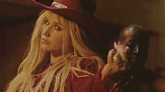 Kesha ft. The Dap-Kings Horns - Woman