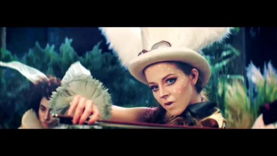 Lindsey Stirling feat. ZZ Ward - Hold My Heart