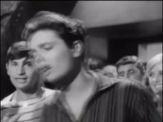 CLIFF RICHARD & THE  SHADOWS  - Love (1959)