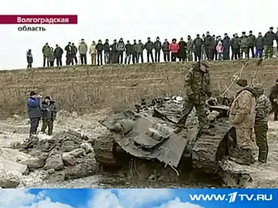 Накануне годовщины победы под Сталинградом в Волгограде подняли со дна реки танк Т-34