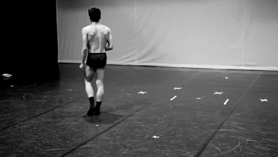 This place was a shelter by Oalfur Arnalds - Contemporary Dance - Solo