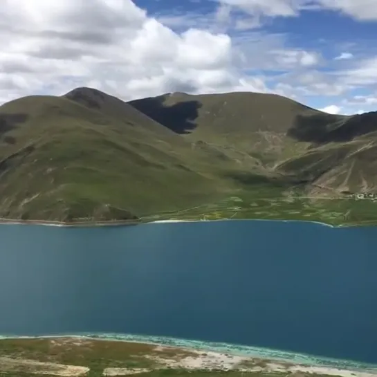 Тибет. Здесь реальность РЕАЛЬНА. 
Здесь ты становишься СОБОЙ!
.
🙏Здесь все наши маски, социальные роли , воображаемые картины «